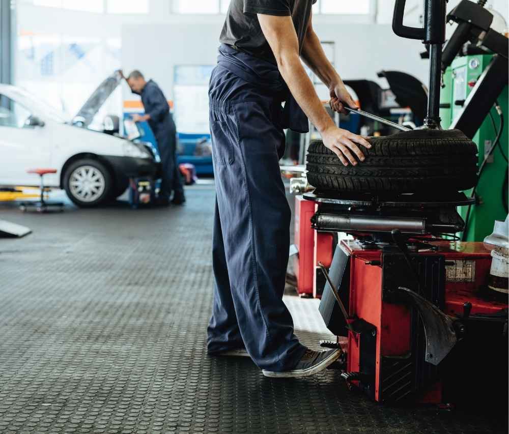 Why Choose AAA Hotwheels Transmissions Services